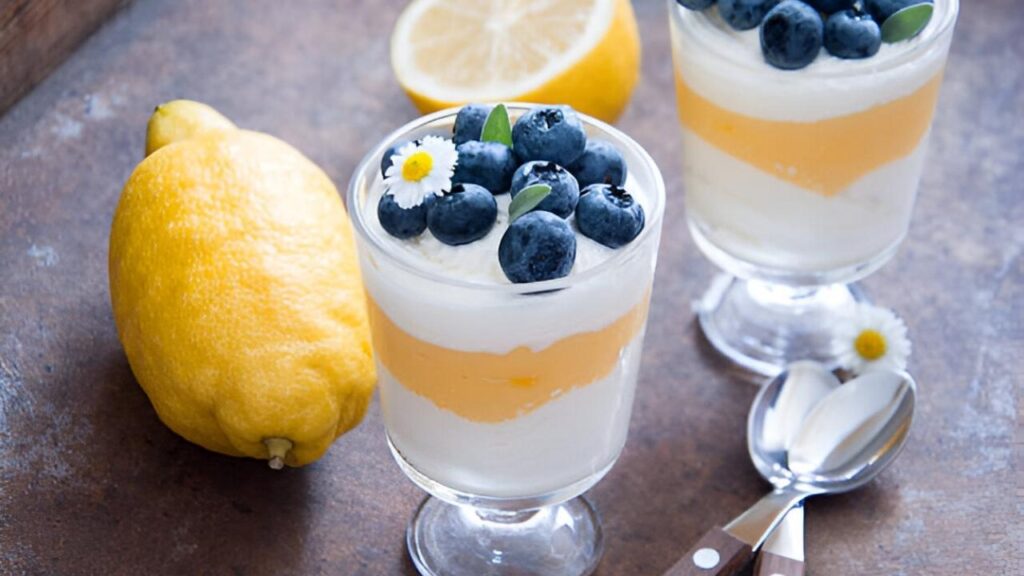 lemon blueberry mascarpone cupcakes