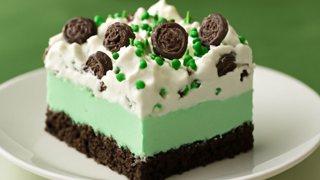 Shamrock Shake Dessert Lasagna